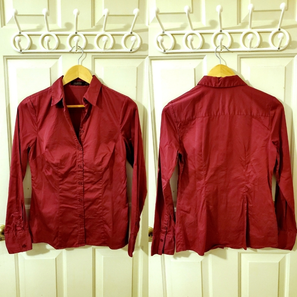 The Limited Essential Buttom Down Shirt